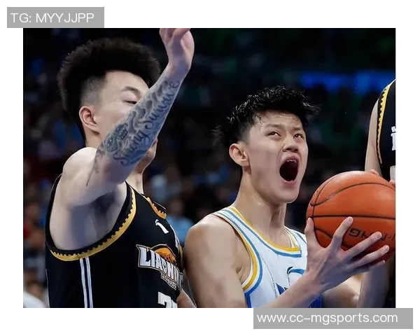 领先40分却未能上场曾凡博本场比赛未被安排出场机会 领先40分却未能上场曾凡博本场比赛未被安排出场机会