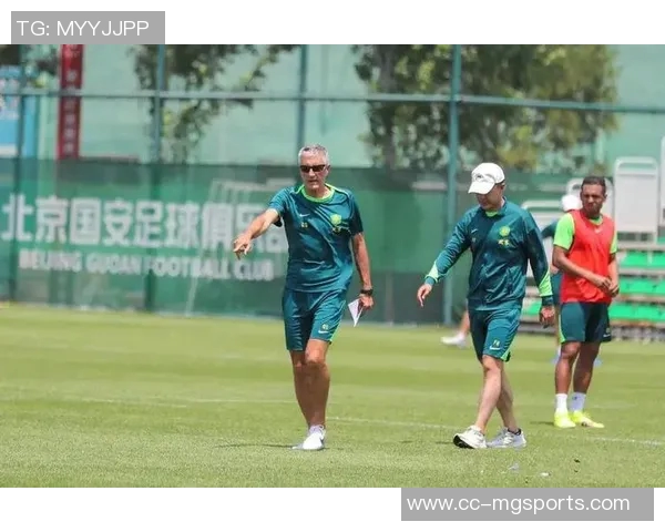 国安高层特别叮嘱塞蒂恩出征亚冠却遭其坚持己见引发关注 国安高层特别叮嘱塞蒂恩出征亚冠却遭其坚持己见引发关注