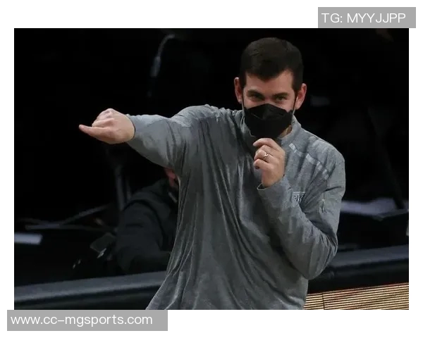 奥布拉克谈防守挑战期待球队能实现更多零封佳绩