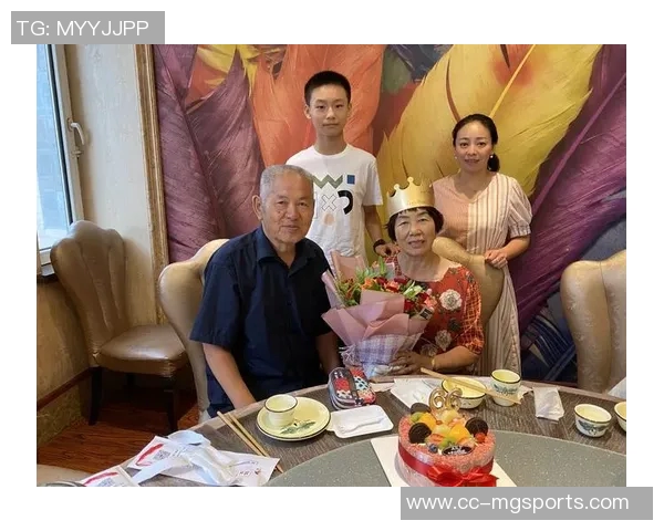 今天是郑浩乾的生日让我们共同祝福他快乐与幸福永伴