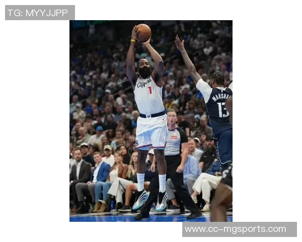 哈登四天三战展现超强表现快船战绩一胜两负引发关注 哈登四天三战展现超强表现快船战绩一胜两负引发关注