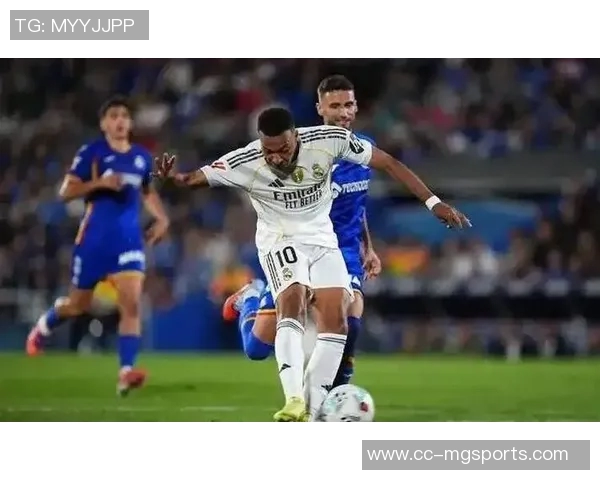 姆巴佩西甲前9轮打入10球创皇马新纪录C罗同期表现更为惊人 姆巴佩西甲前9轮打入10球创皇马新纪录C罗同期表现更为惊人